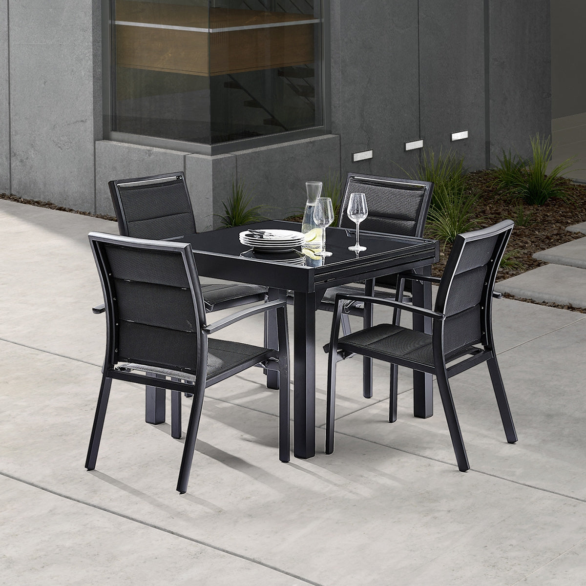 5018-table_de_jardin_en_aluminium_extensible_noir_4_8_pers-01.jpg