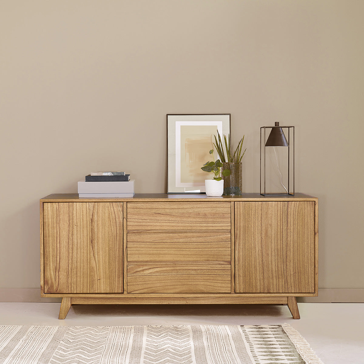 1044-commode_en_bois_de_mindy_160_cm-01.jpg