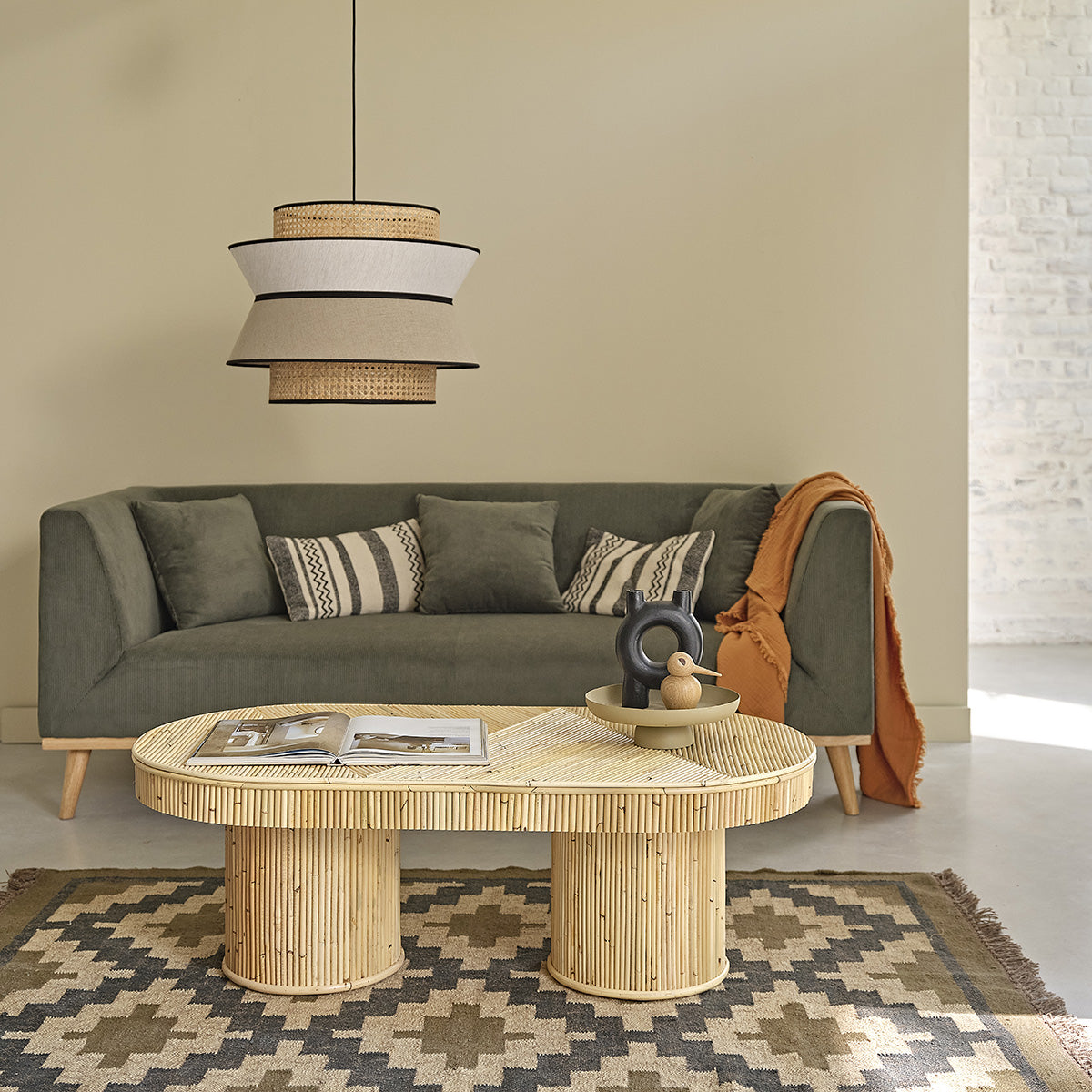 1700-table_basse_en_canne_de_rotin_120_cm-01.jpg