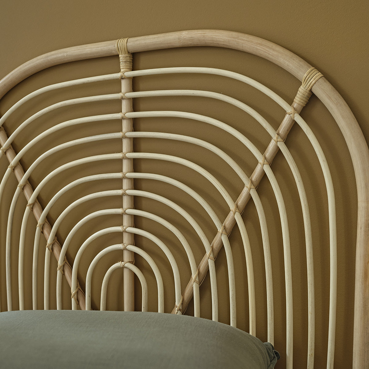1711-tete_de_lit_enfant_arrondie_en_rotin_90_cm-05.jpg
