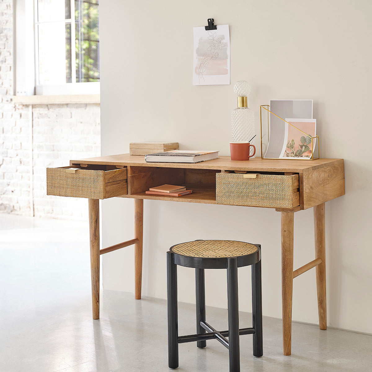 604-bureau_en_manguier_massif_et_cannage_120_cm-04.jpg