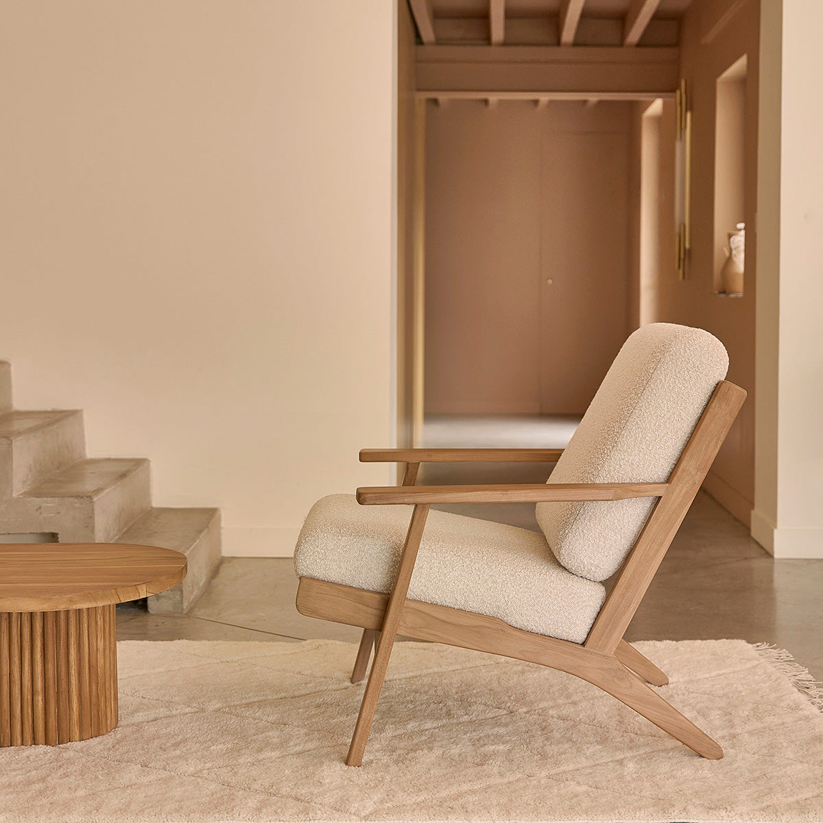 FAU0001-fauteuil_en_teck_massif_et_tissu_bouclette-03.jpg