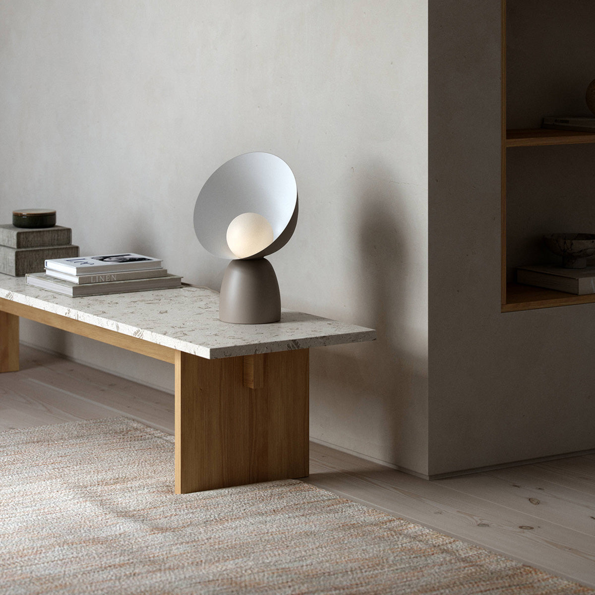 LUM0007-lampe_a_poser_en_metal_taupe-01.jpg