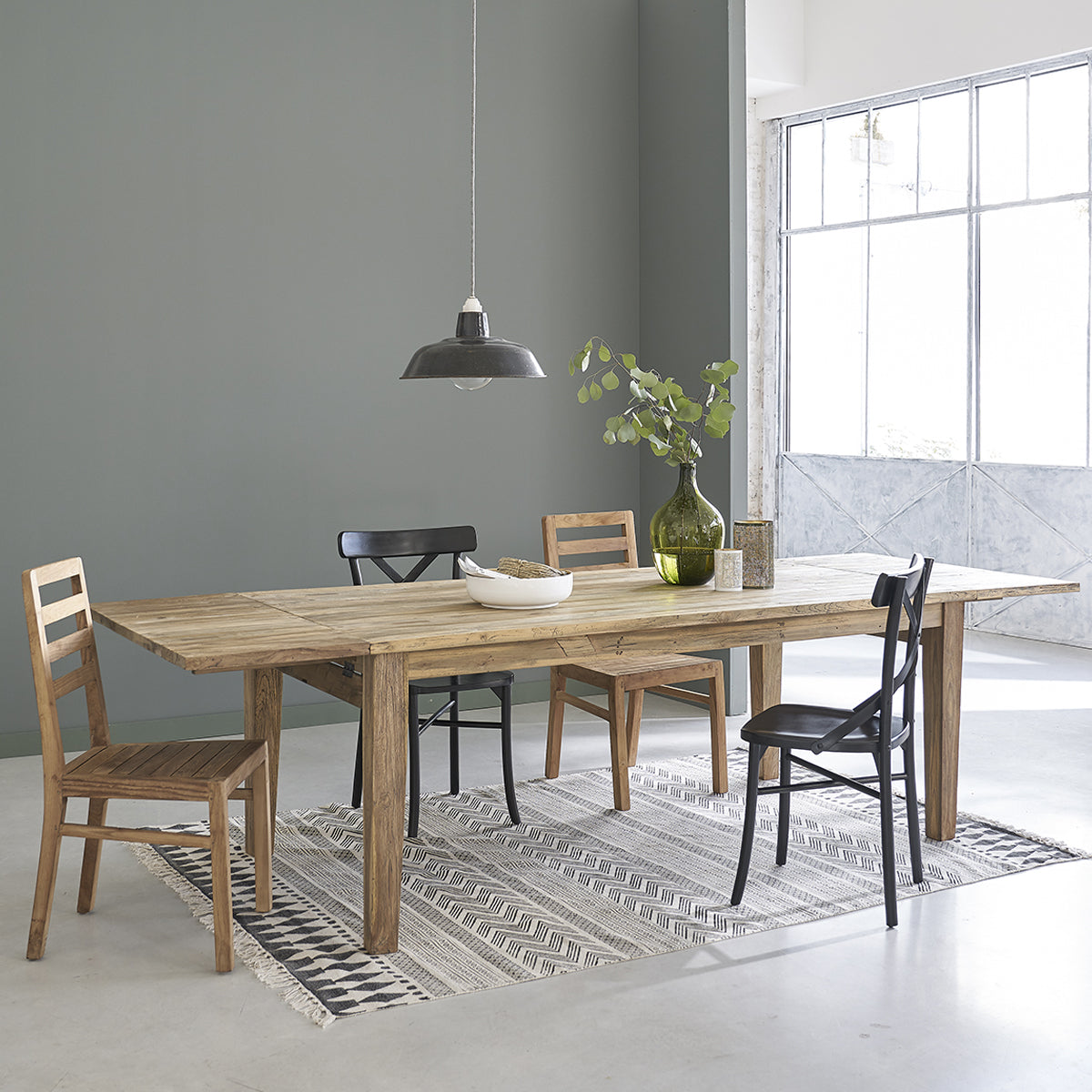 900-table_en_teck_massif_recycle_extensible_14_pers-03.jpg