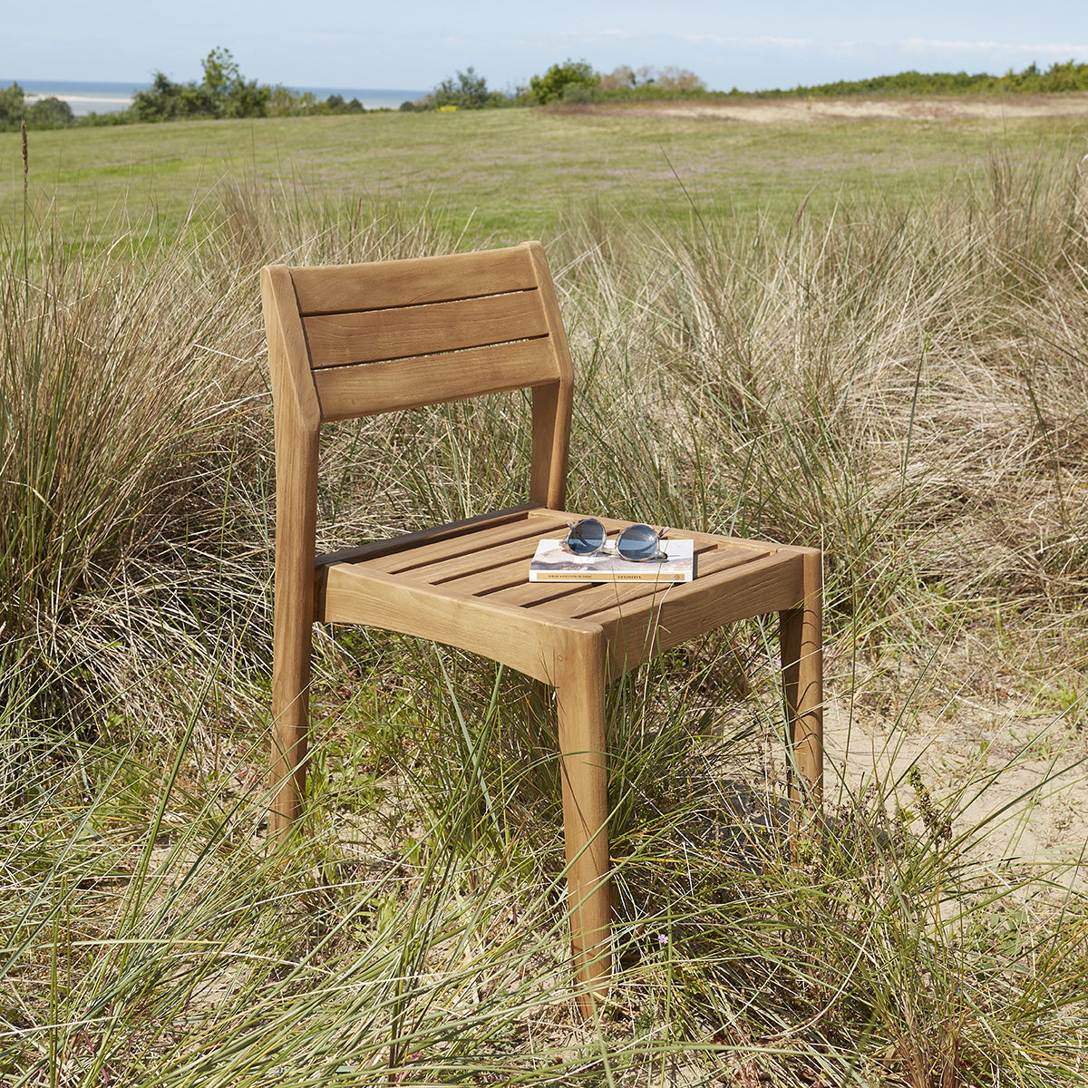 905-chaise_de_jardin_en_teck_massif_recycle-01.jpg