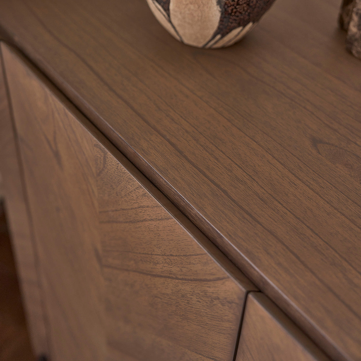 BAR0003-meuble_bar_en_mindi_massif_et_metal_finition_noyer_100_cm-07.jpg