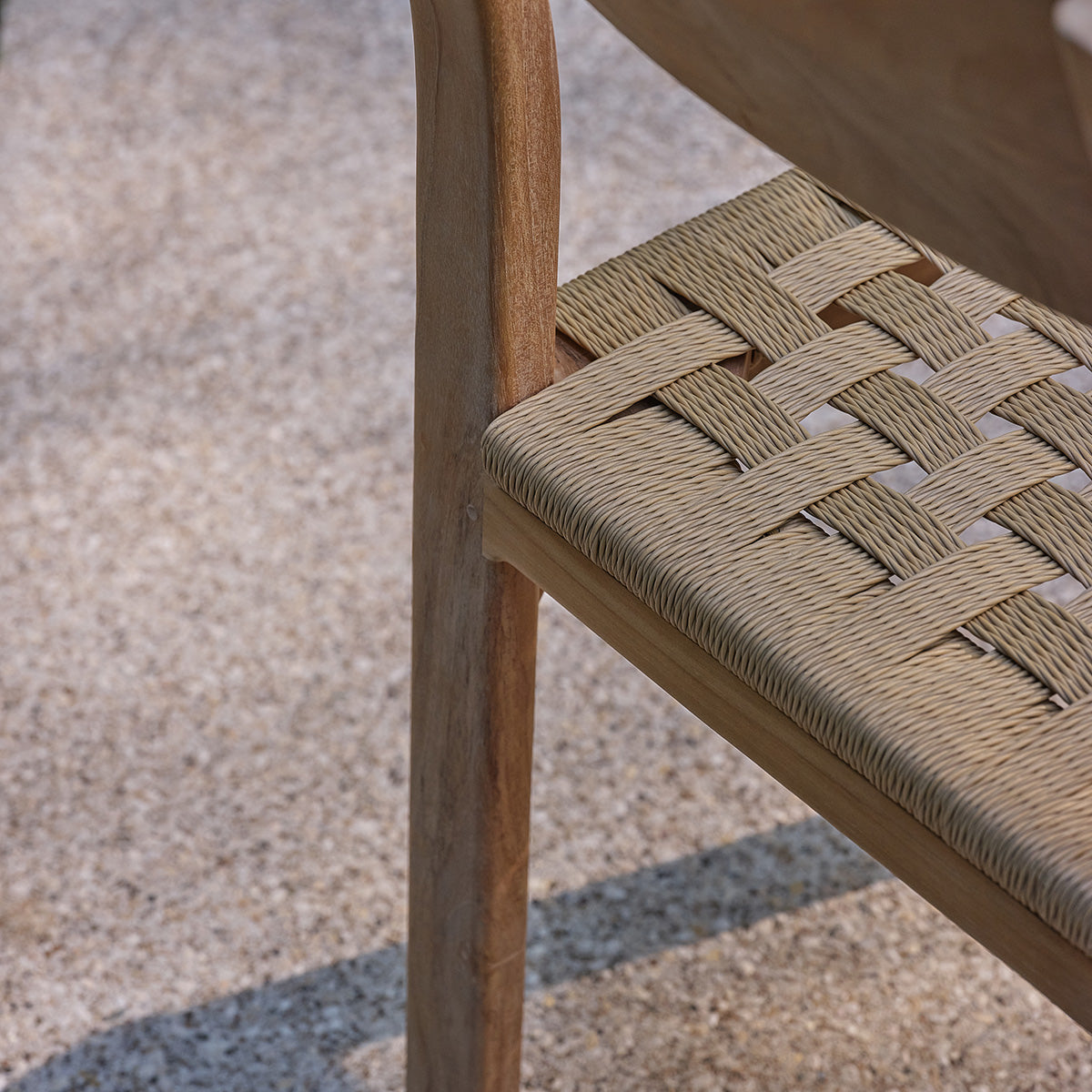 CDJ0004-chaise_de_jardin_en_teck_massif_et_rotin-05.jpg