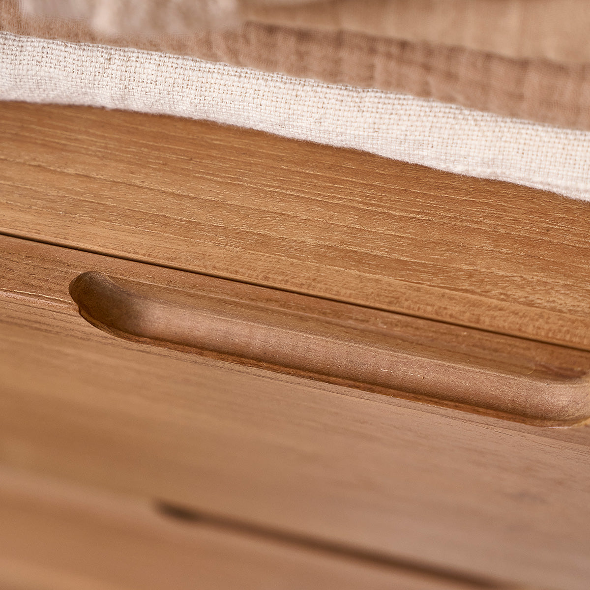 GUSTAVE - Colonne de salle de bain en teck massif 45 cm