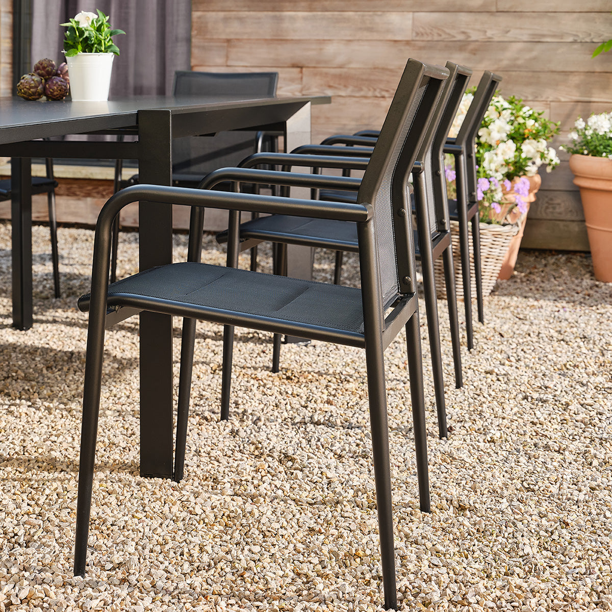 FDJ0016-fauteuil_de_jardin_en_aluminium_et_textilene_noir_mat_lot_de_2-07.jpg