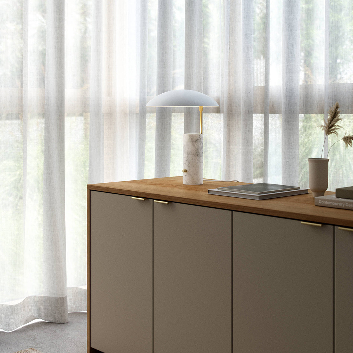 LUM0010-lampe_a_poser_en_marbre_blanc-01.jpg