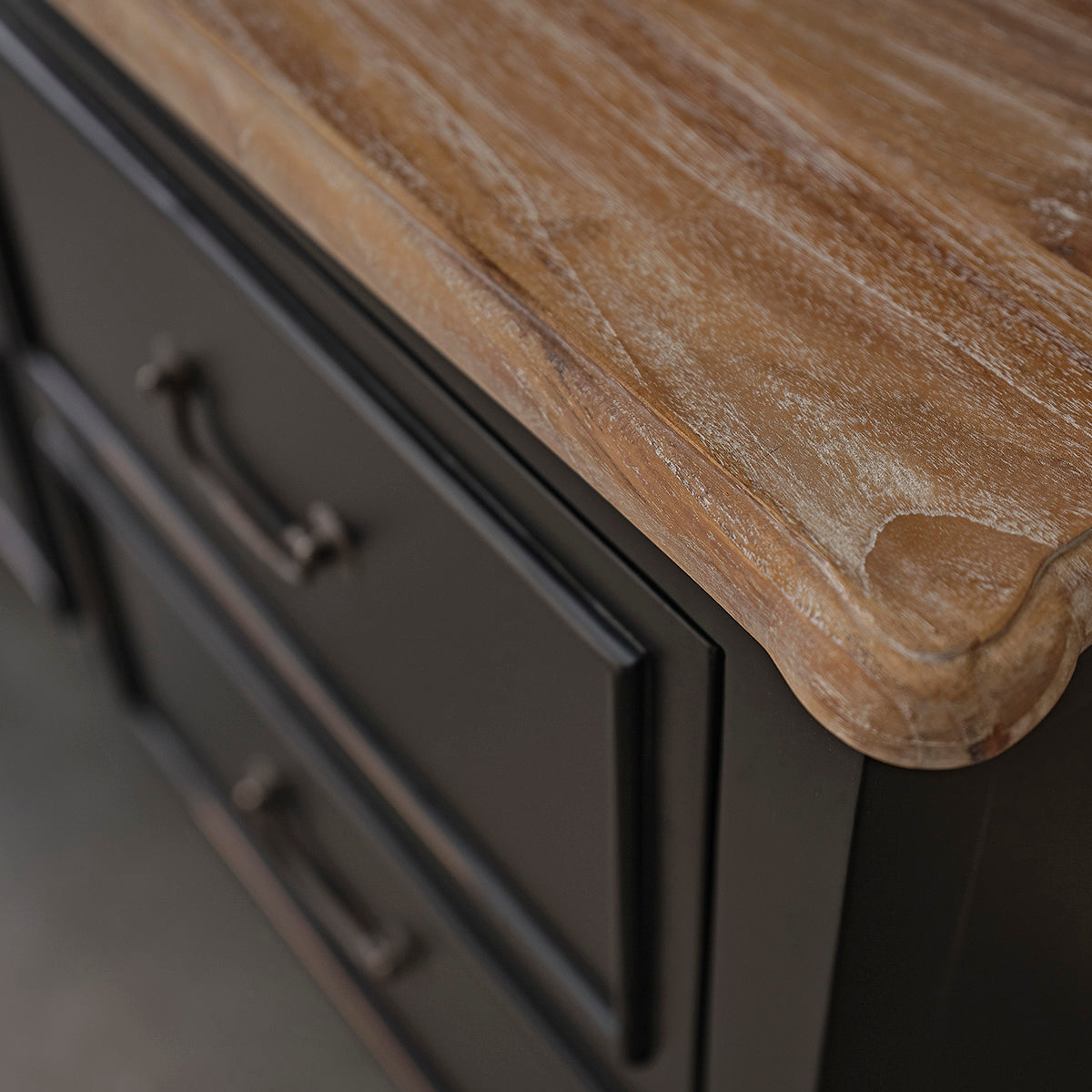 508-commode_en_acajou_massif_120_cm-06.jpg