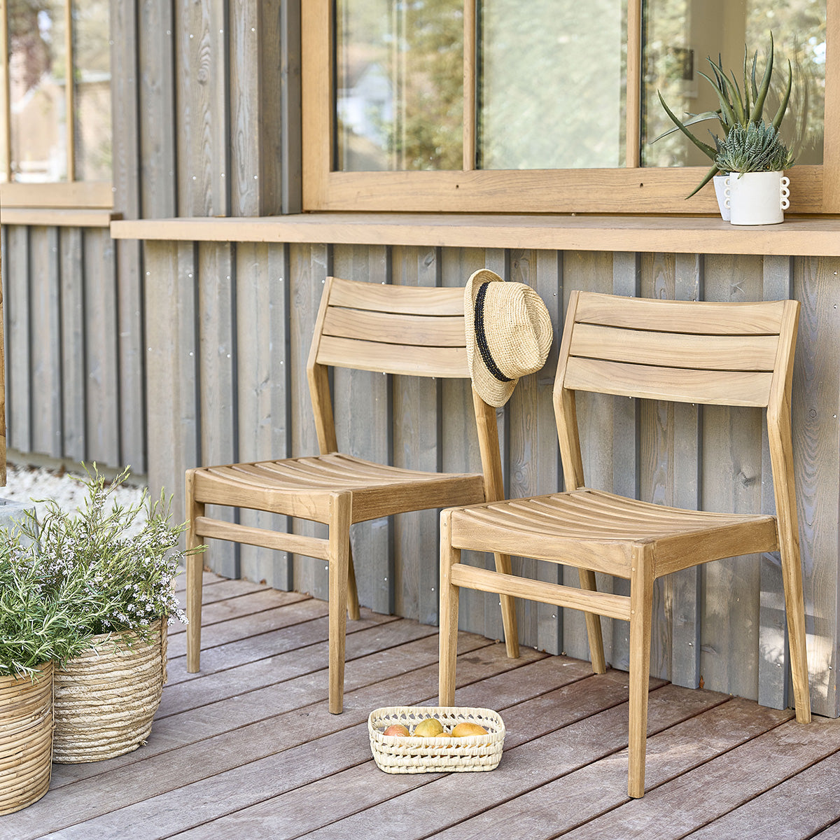 Top 7 de nos salons de jardin pour un balcon
