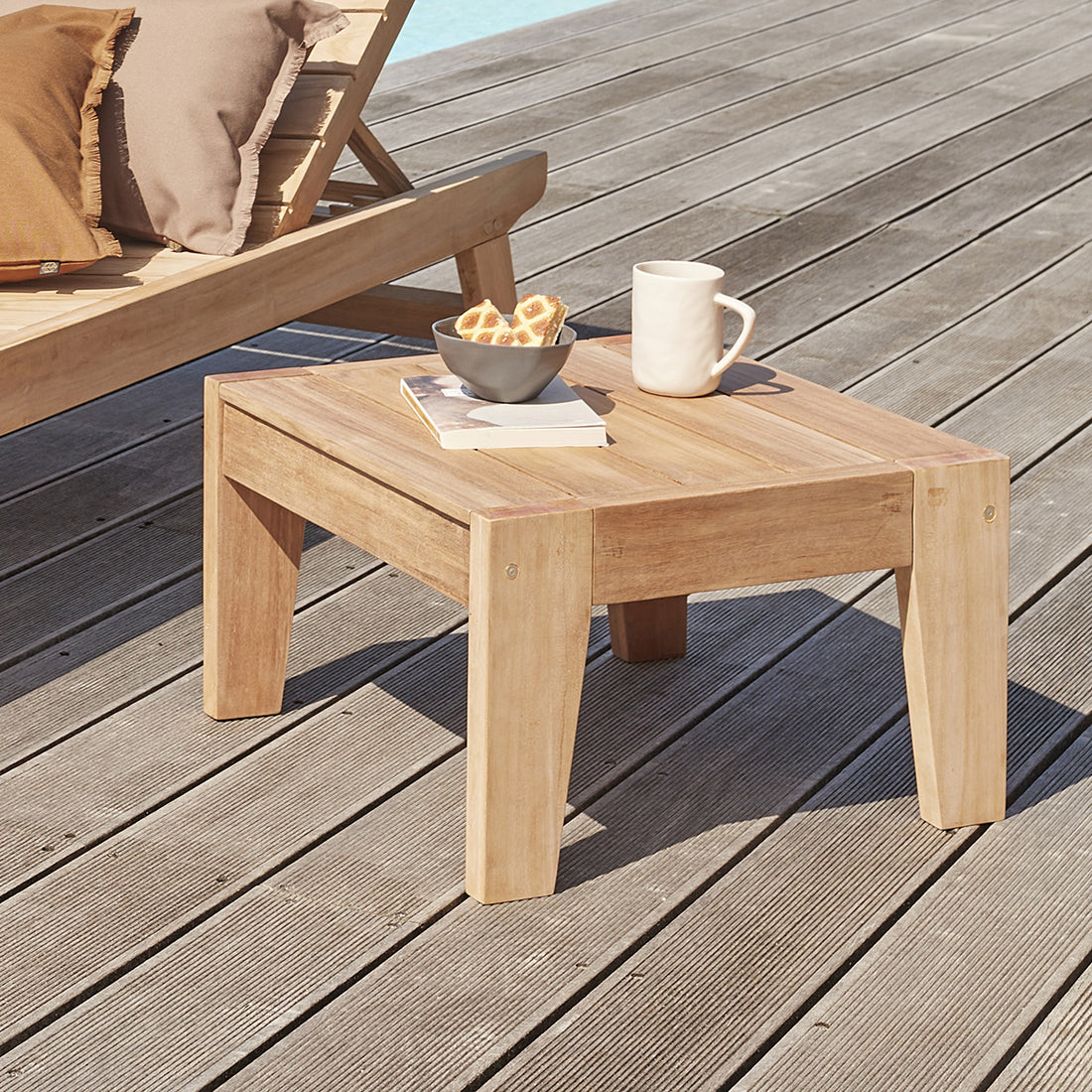 JAYA - Table basse de jardin en teck massif