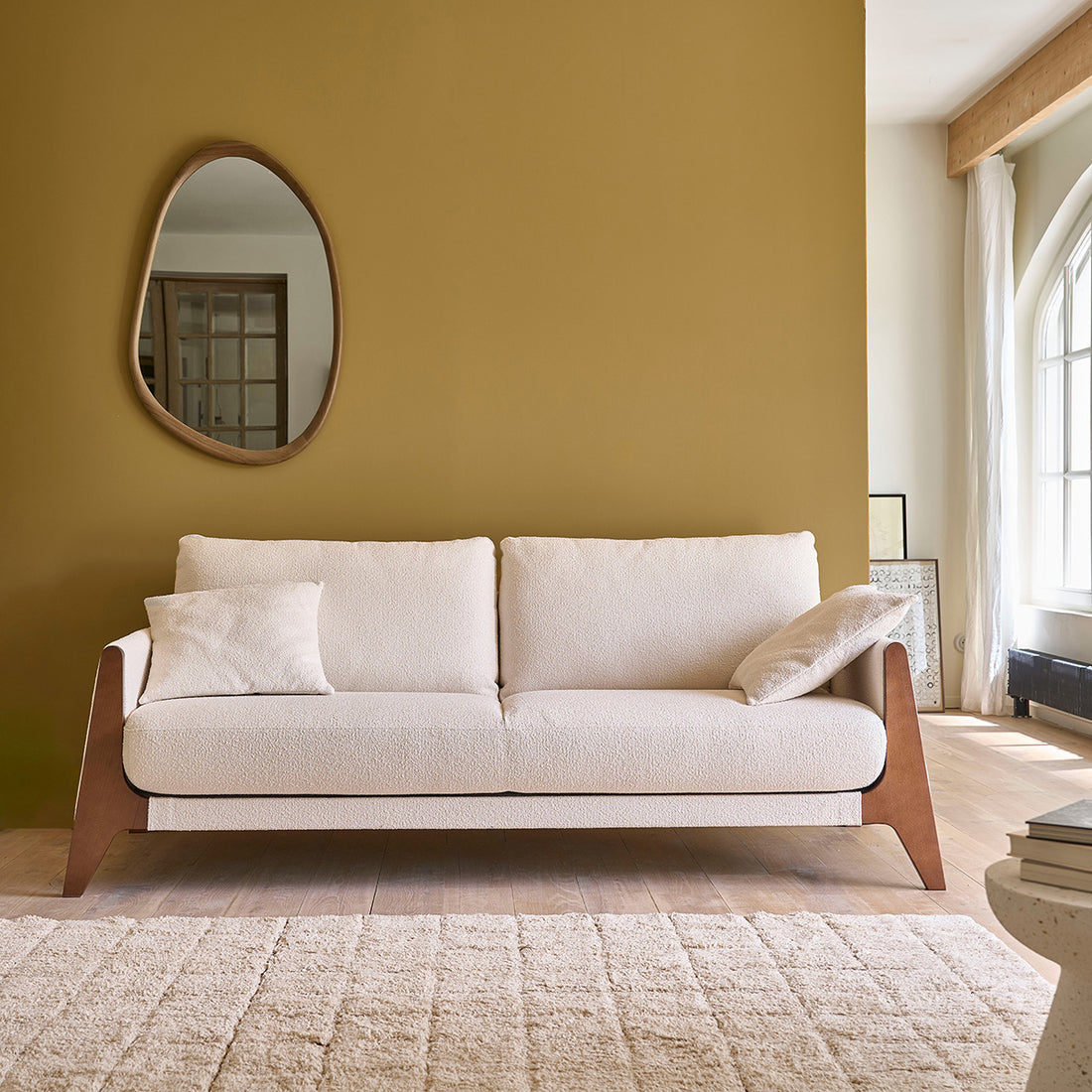 ONDINE - Canapé droit 4 places en bois massif et tissu bouclette blanc