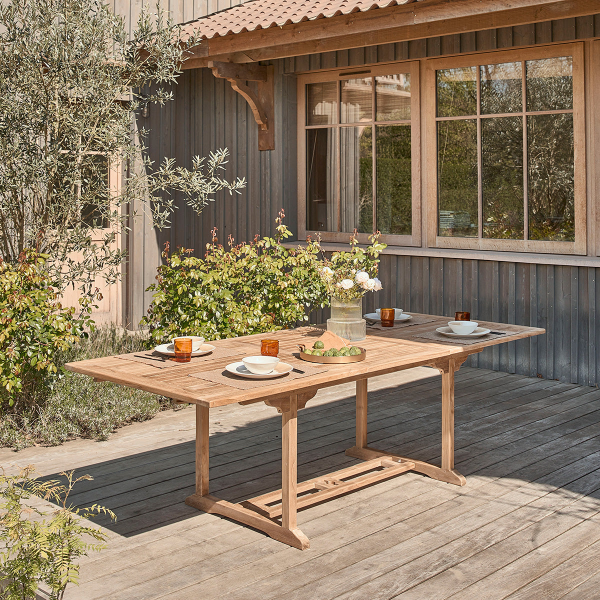 MALTE - Salon de jardin en teck massif extensible 8/10 pers.