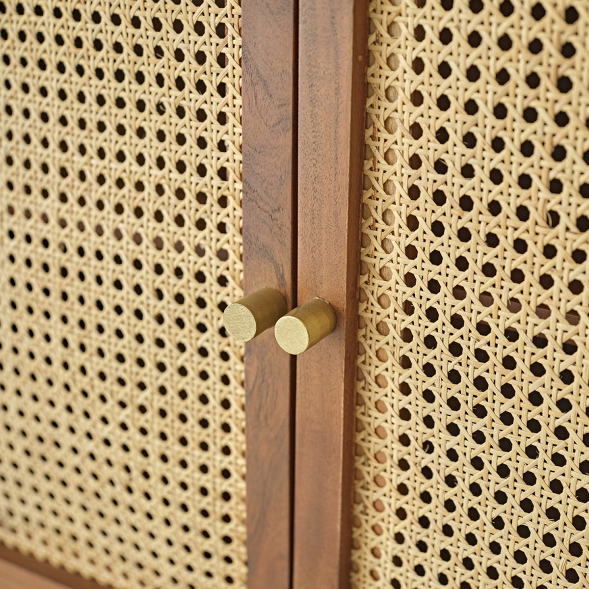 LEONTINE - Commode en acacia massif finition noyer et cannage 120 cm