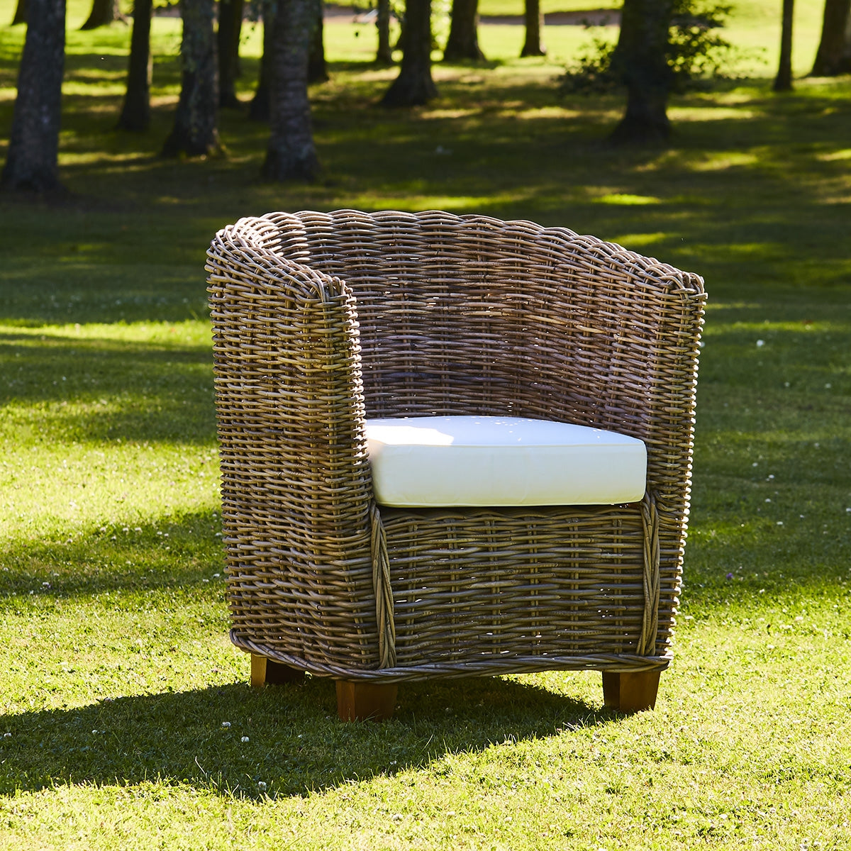 10210B-fauteuil_de_jardin_en_kubu_naturel_lot_de_2-01.jpg