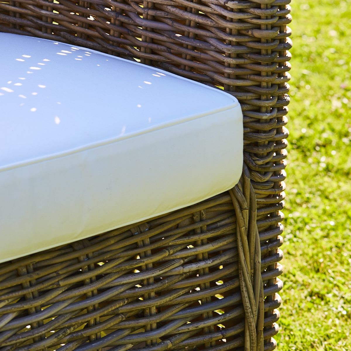 10210B-fauteuil_de_jardin_en_kubu_naturel_lot_de_2-03.jpg