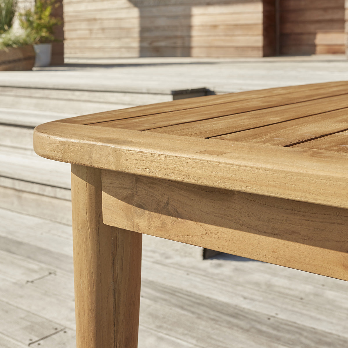 HORTENSE - Salon de jardin en teck massif recyclé extensible 10/12 pers.