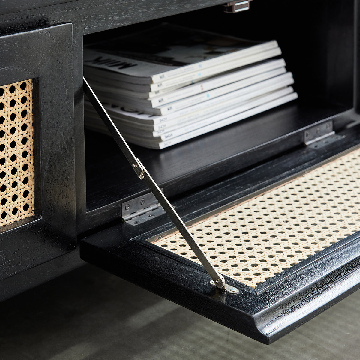 ISÉE - Meuble TV en mindi massif et cannage noir 160 cm