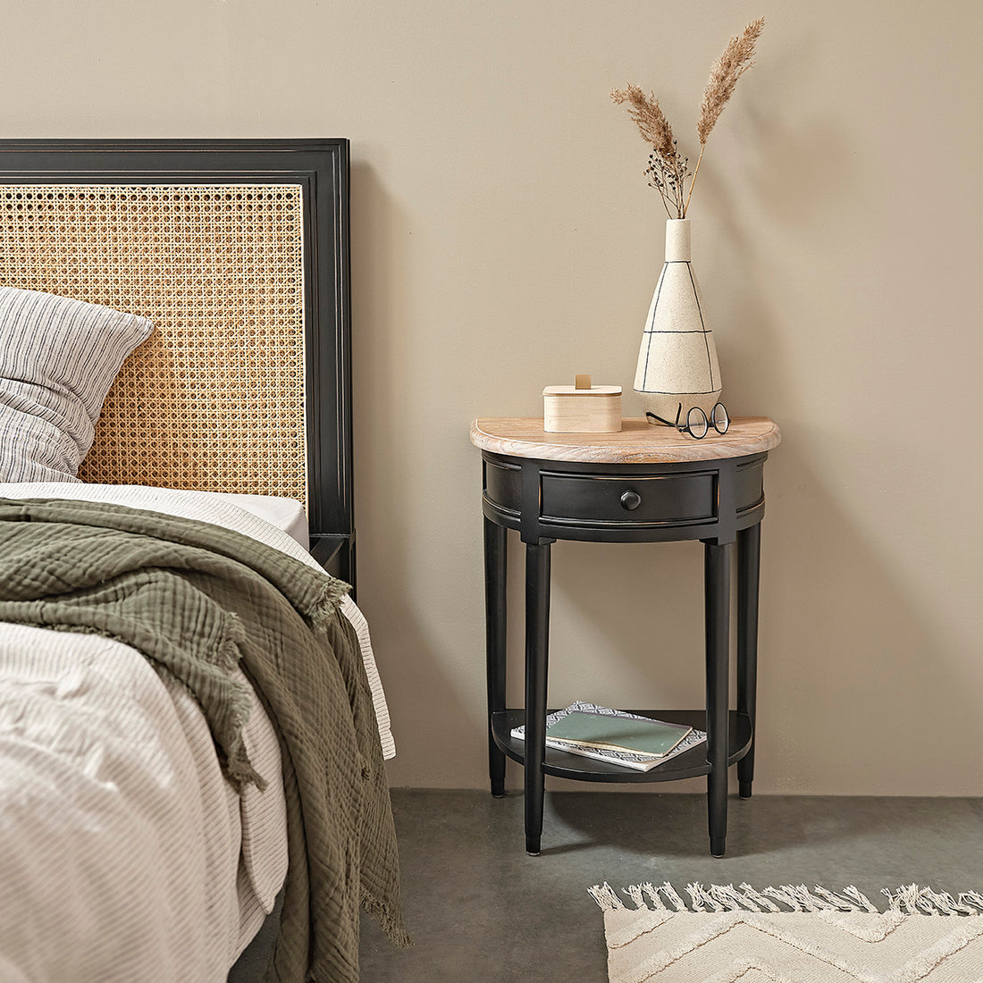 SOHO - Table de chevet en acajou massif