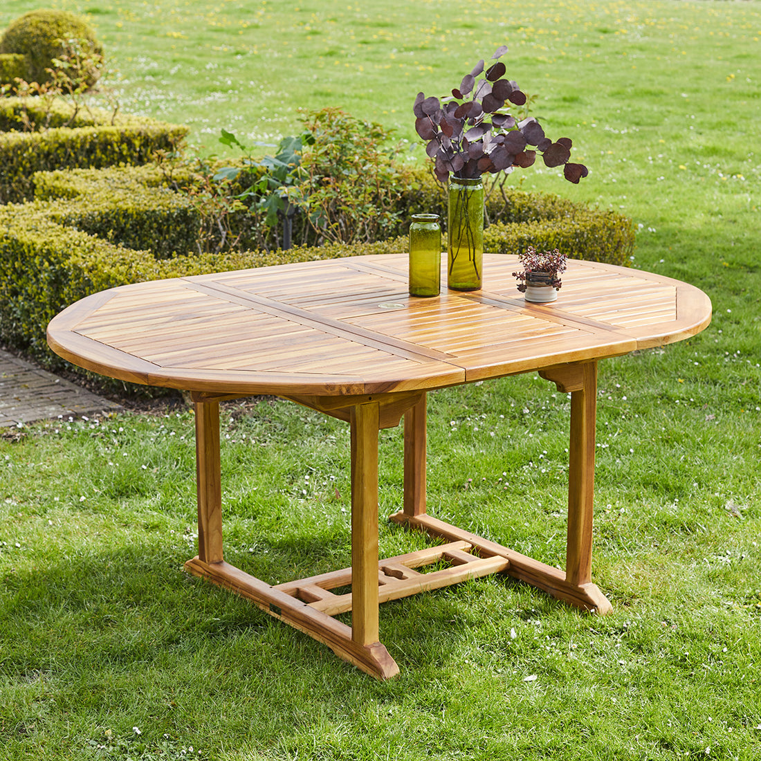 BALI - Table de jardin en teck huilé massif extensible ovale 6/8 pers.