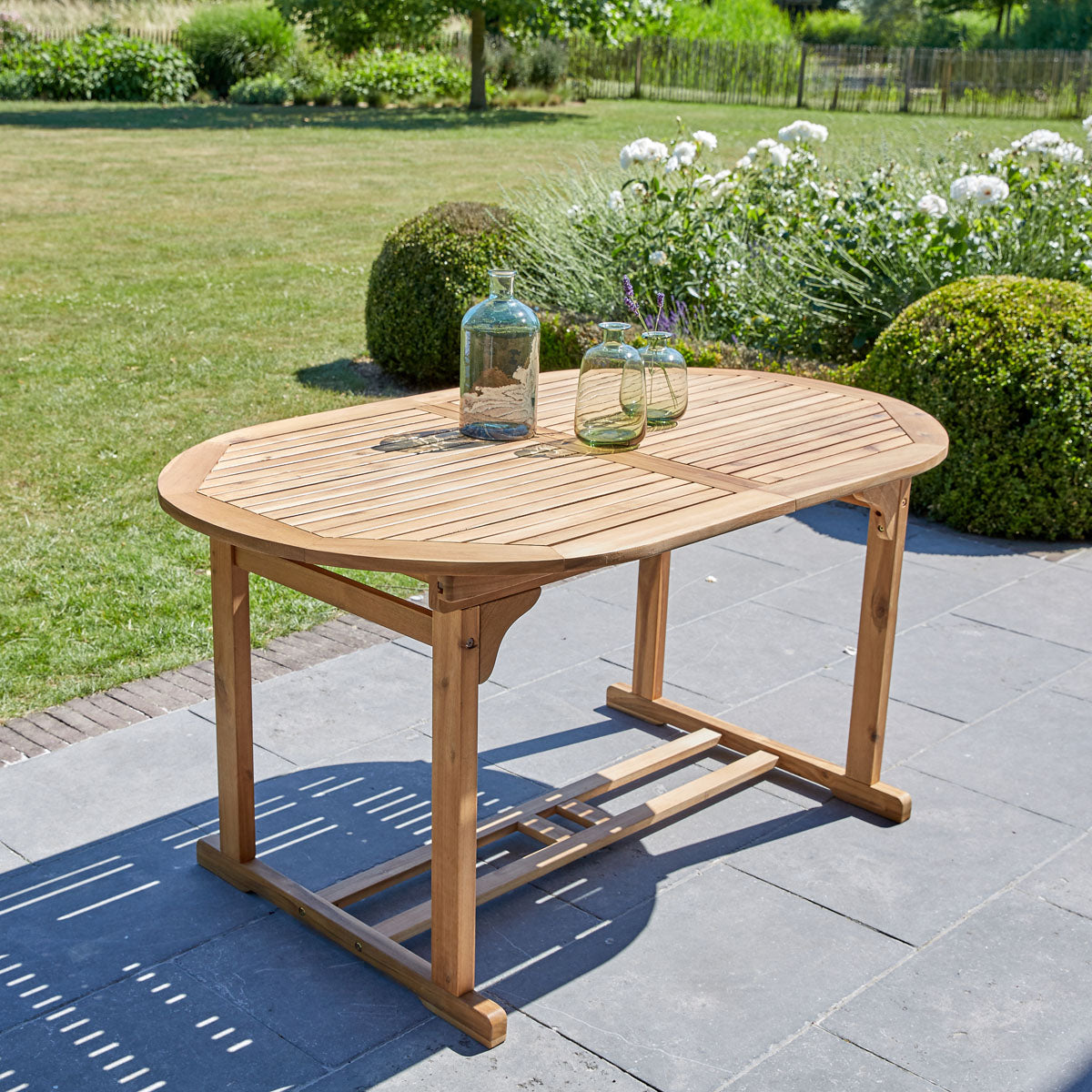 HANOÏ - Table de jardin en acacia massif extensible ovale 6/8 pers.