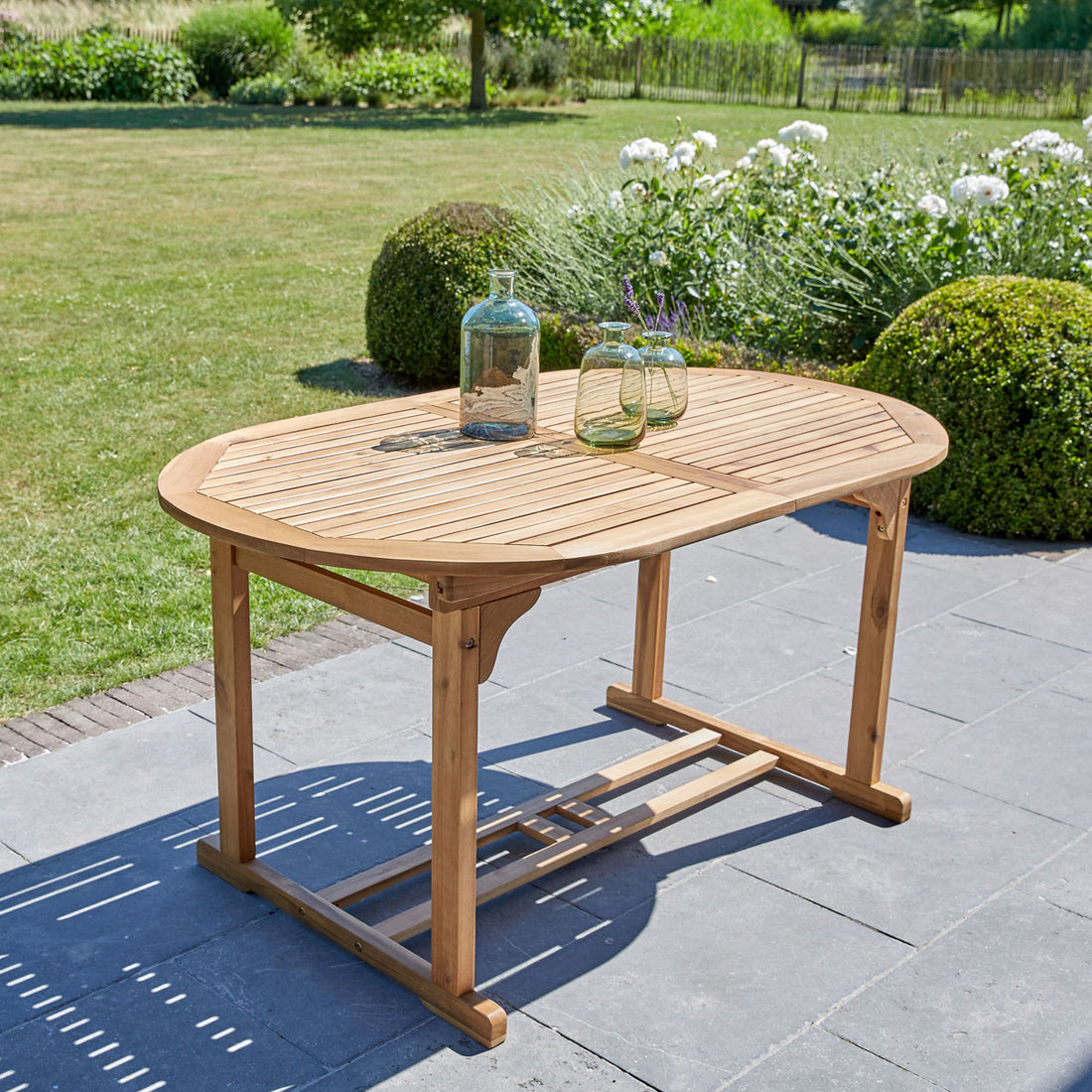 HANOÏ - Table de jardin en acacia massif extensible ovale 6/8 pers.