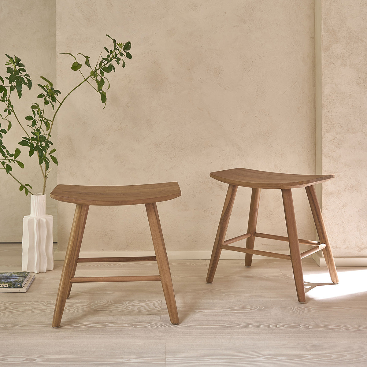 AMBRE - Lot de 2 tabourets en teck massif 45 cm