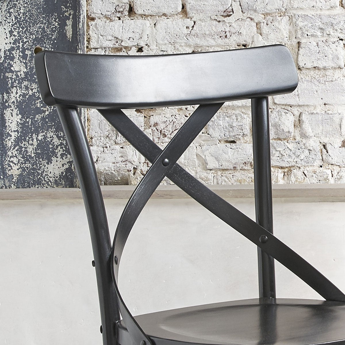 LONDRES - Lot de 2 chaises bistrot en acajou massif noires