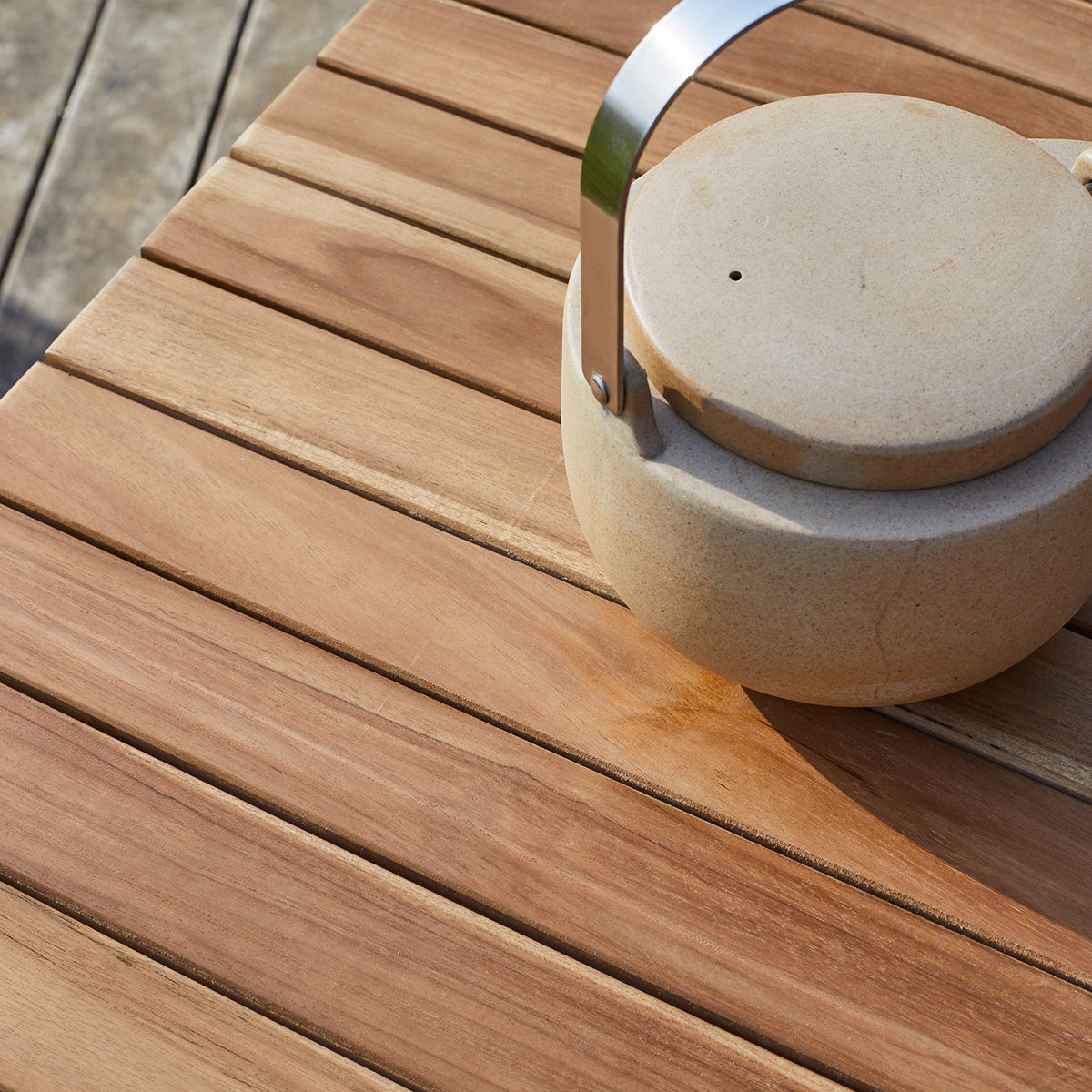 MALTE - Table de jardin en teck massif haute