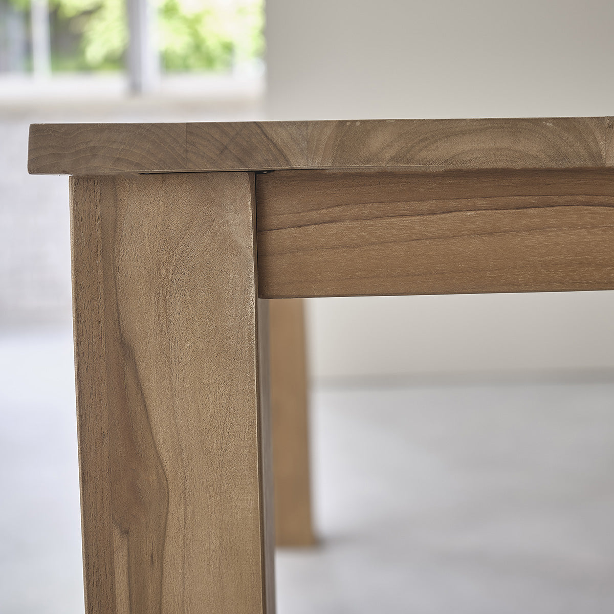 BOSTON - Table en teck massif  8 pers.