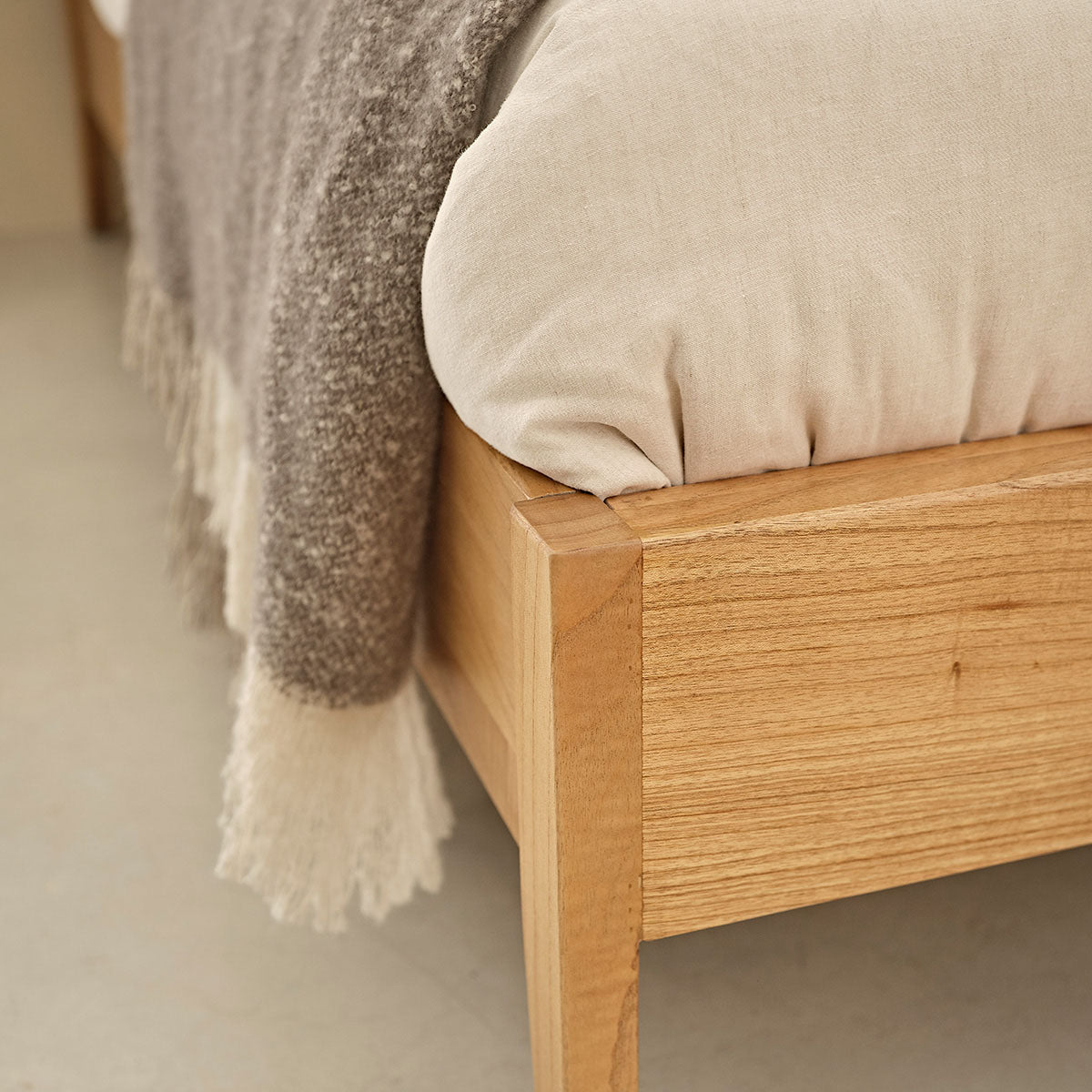 PIA - Lit en mindi massif 160 cm avec sommier