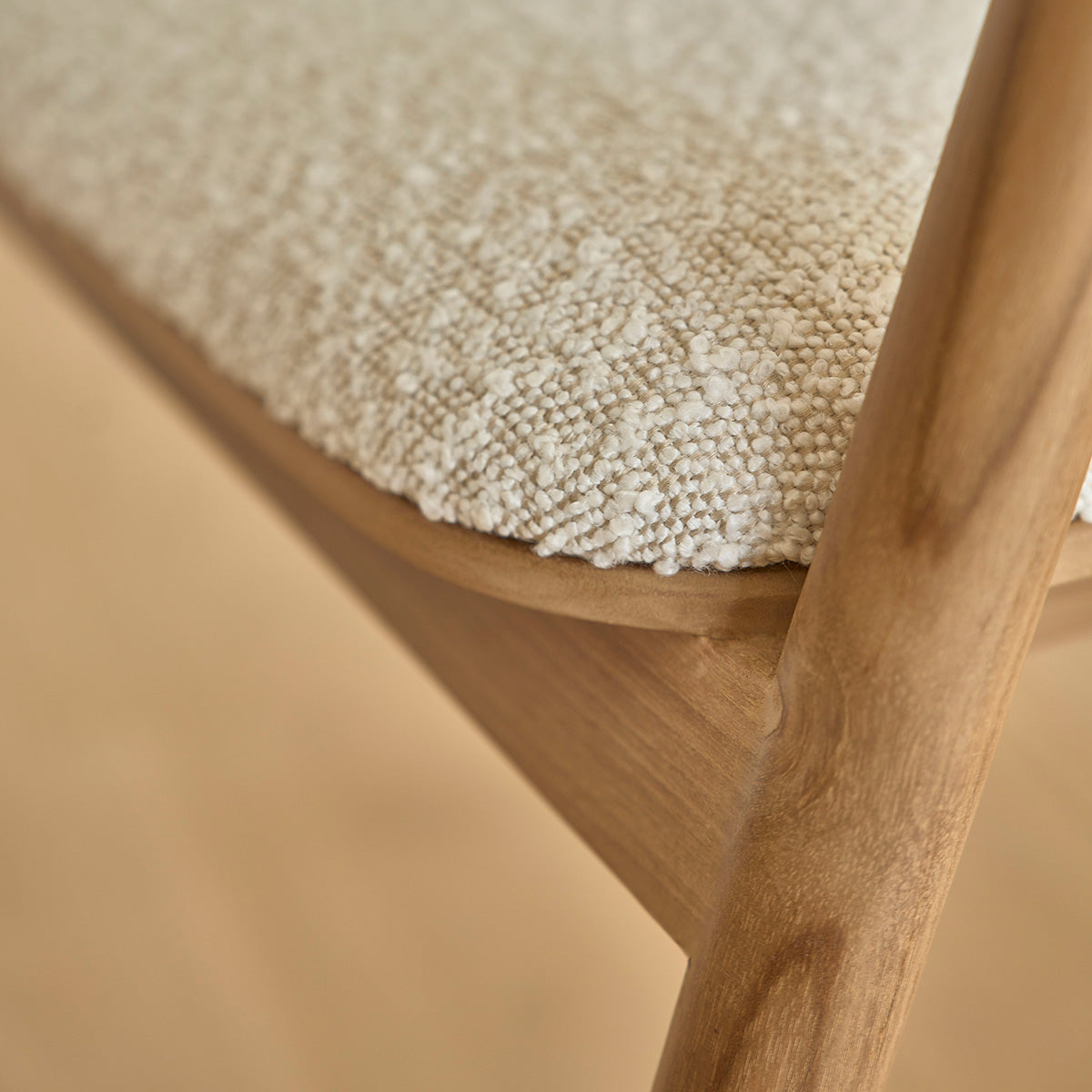 AMBRE - Chaise en teck massif assise bouclette