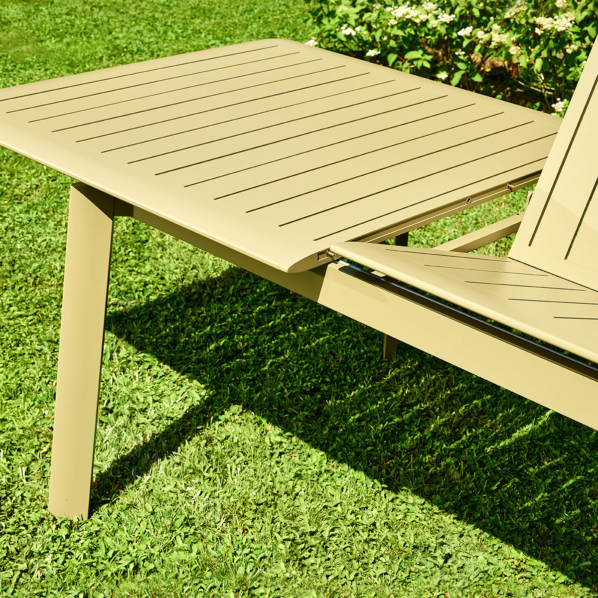 SARO - Table de jardin en aluminium extensible