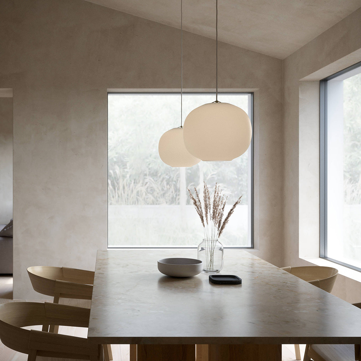 LUM0011-suspension_en_verre__o_30_cm_blanc_opale-01.jpg