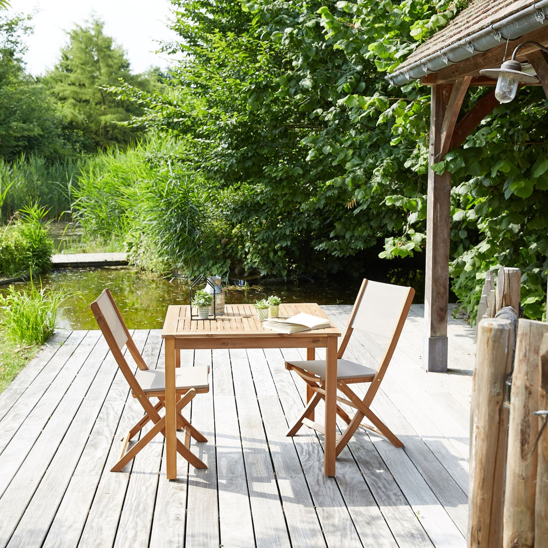 HANOÏ - Salon de jardin en acacia massif FSC® et textilène gris 2 pers.
