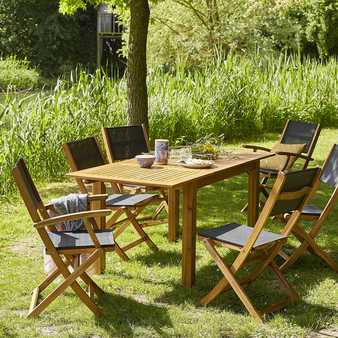 HANOÏ - Salon de jardin en acacia FSC® extensible 6/8 pers.