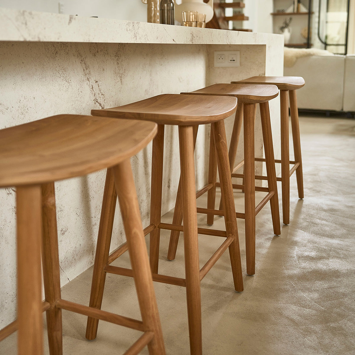 AMBRE - Lot de 2 tabourets en teck massif 65 cm