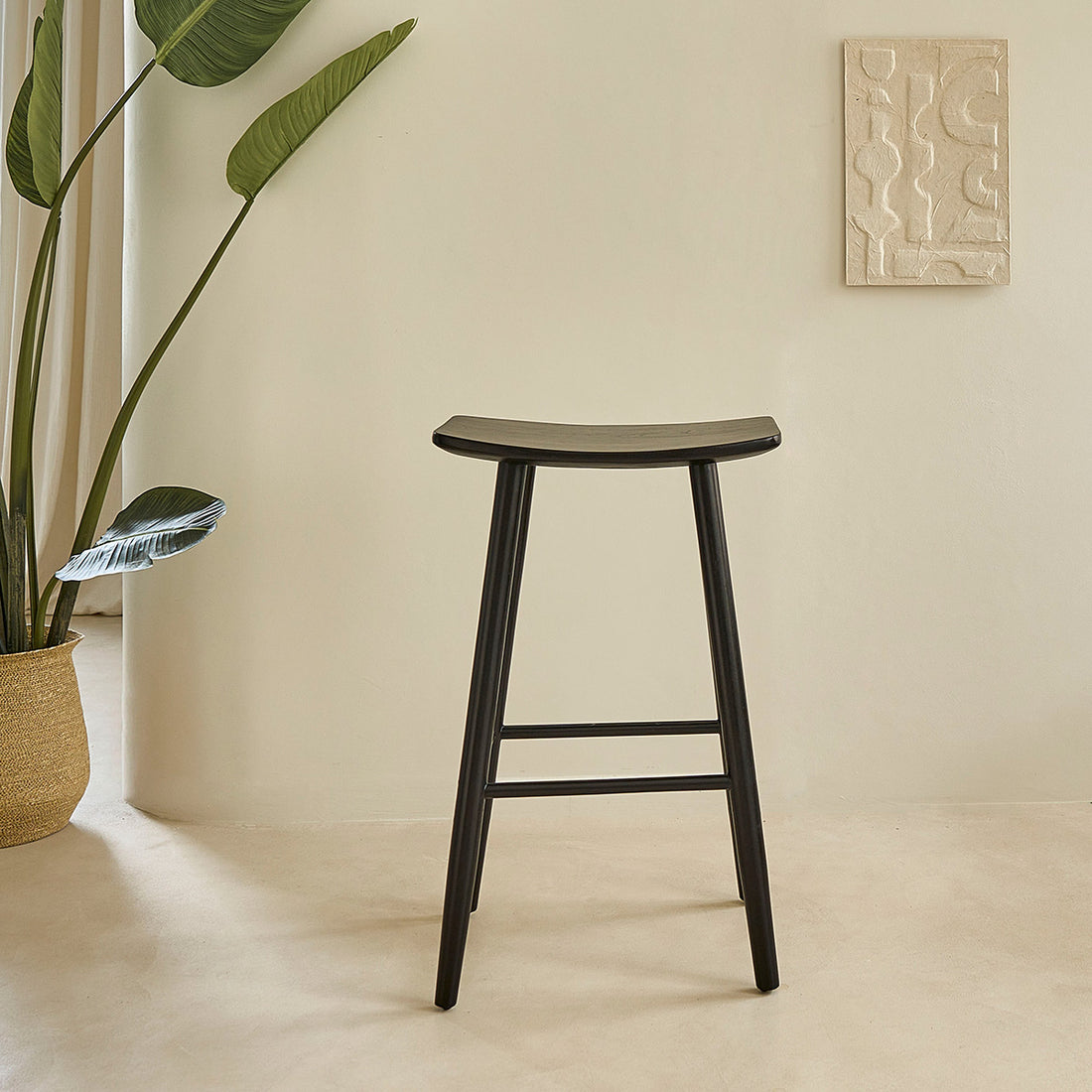 AMBRE - Tabouret en teck massif noir 75 cm