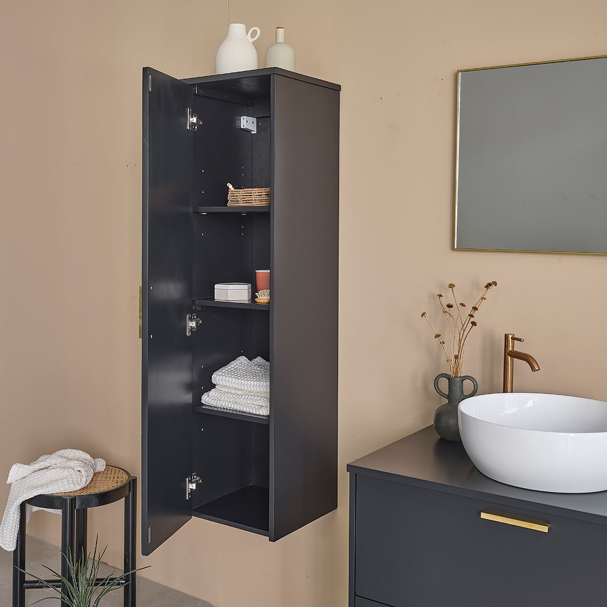 LUNA - Colonne de salle de bain noire en bois d'acacia 130 cm