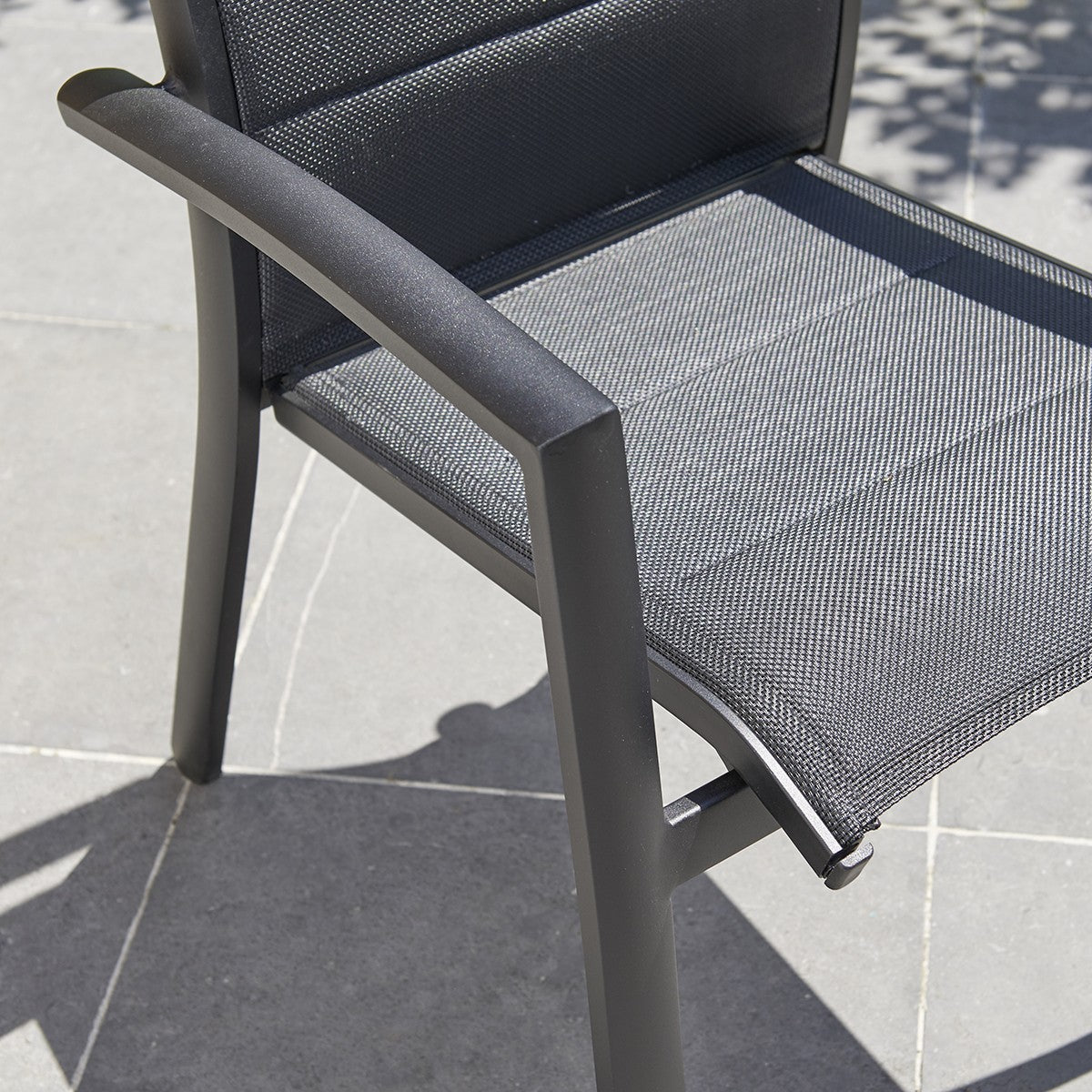 MODULO - Fauteuil de jardin en aluminium et textilène noir