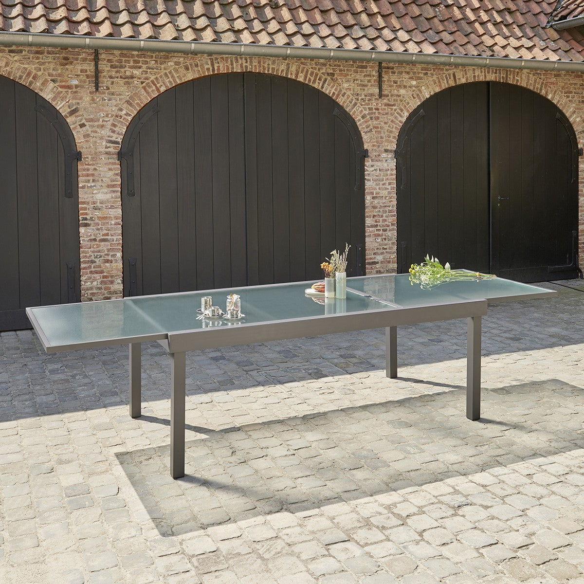 5012-table_de_jardin_en_aluminium_extensible_gris_8_12_pers-01.jpg