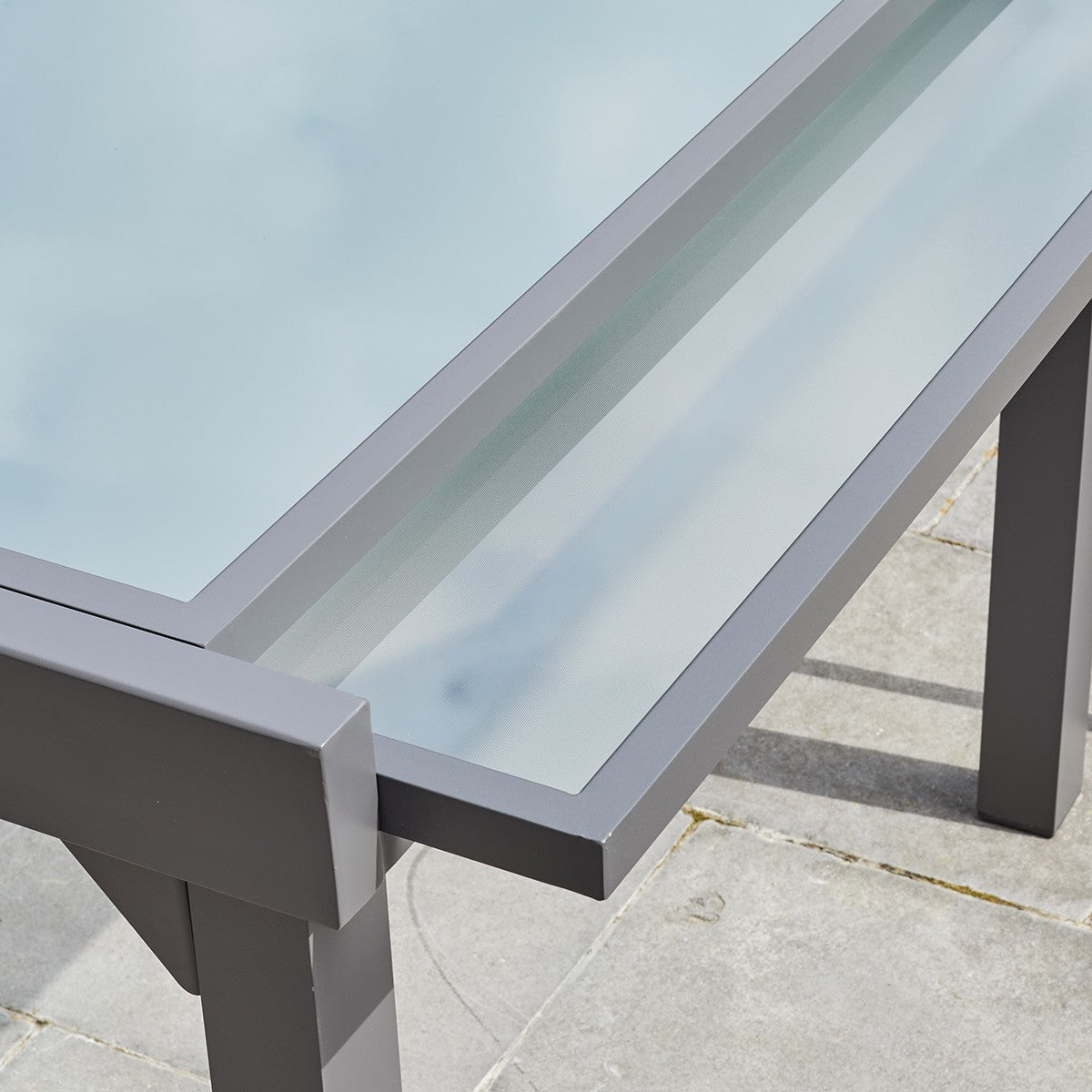 MODULO - Salon de jardin en aluminium gris extensible 8/12 pers.