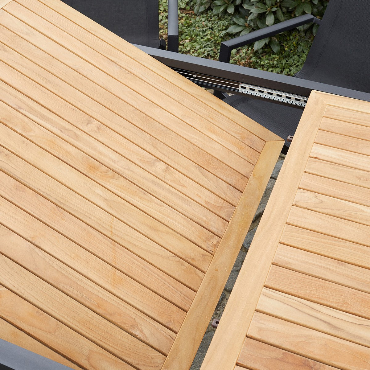 5014A-salon_de_jardin_en_teck_massif_6_10_pers-04.jpg