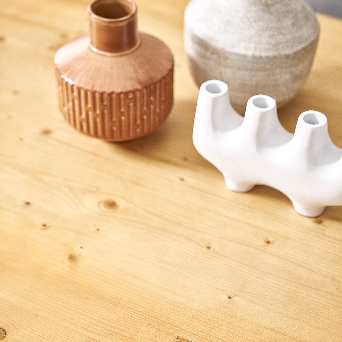 ROBIN - Table en pin massif et métal 6 pers.