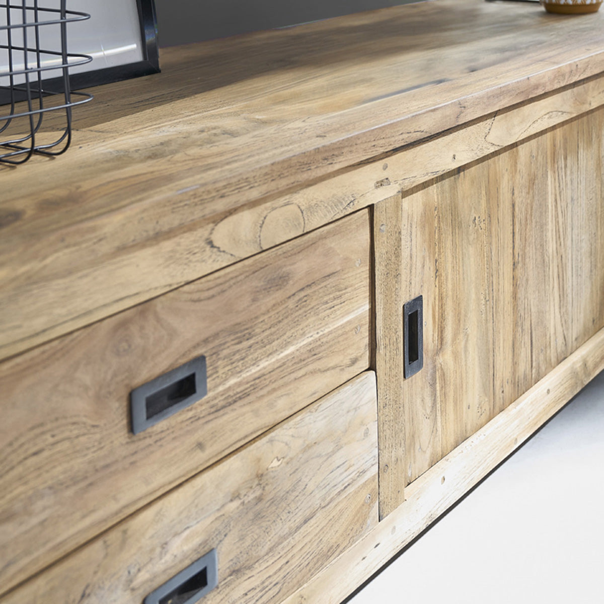 CARGO - Meuble TV en teck massif recyclé 180 cm