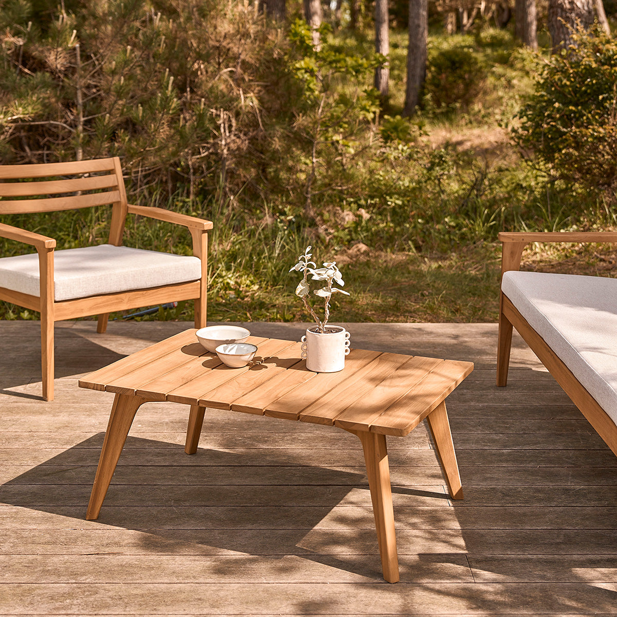 BARI - Table basse de jardin en teck massif