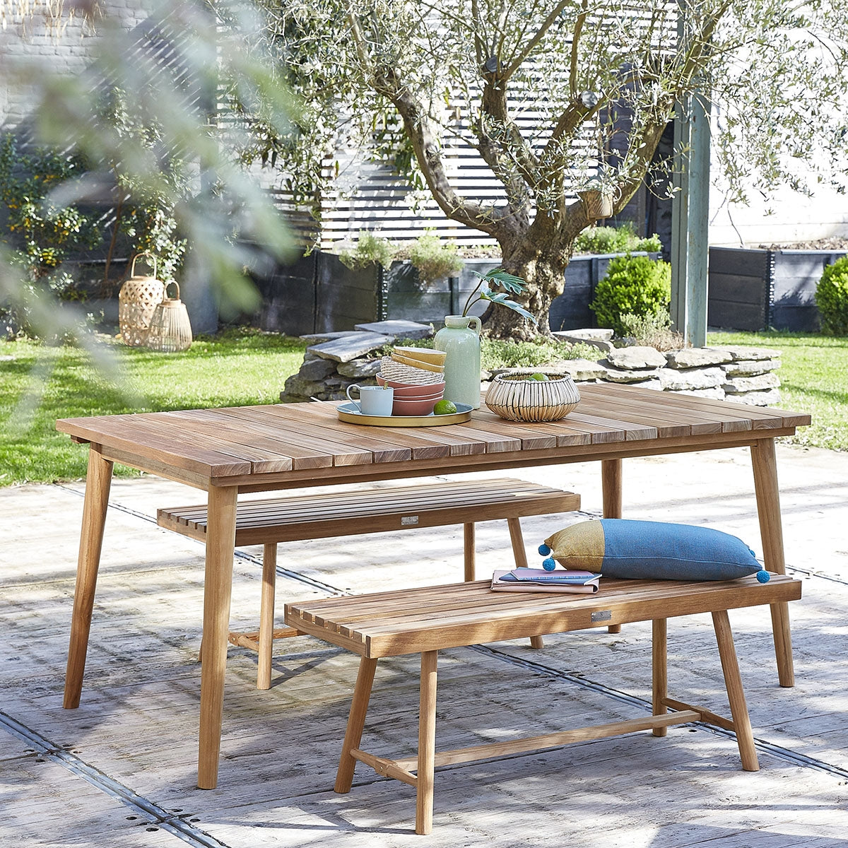 ESTHER - Table de jardin en teck massif 6/8 pers.