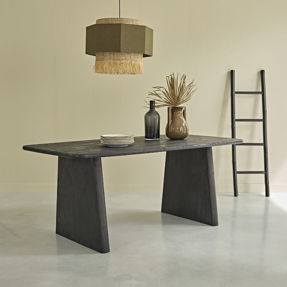LUCKY - Table en manguier massif 6/8 pers.